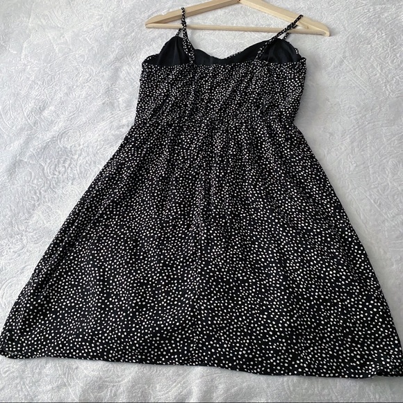 NWT Ruched Chest Above Knee Polkadot Dress - Picture 10 of 12